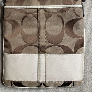 Signature Coach Crossbody